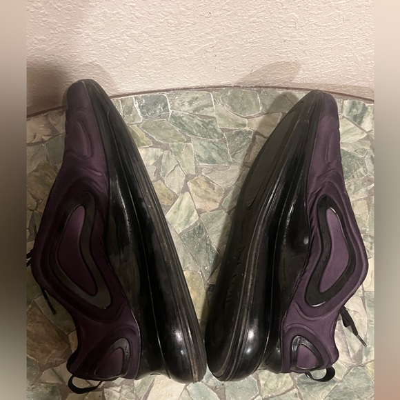 🔥NIKE AIR MAX 720 'TOTAL ECLIPSE' RARE - Picture 7 of 10
